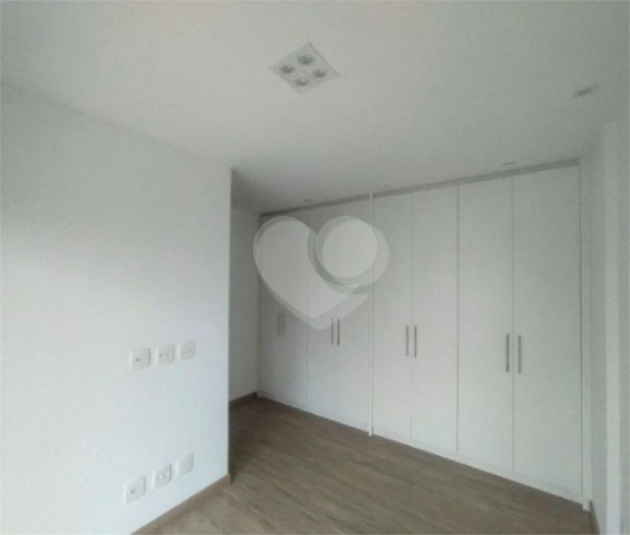 Foto REO1100872
