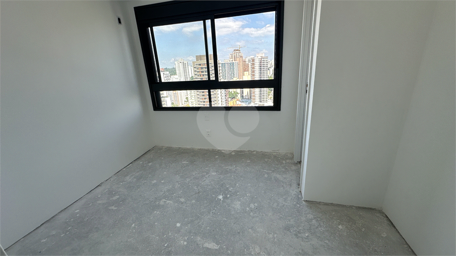 Foto REO1100873
