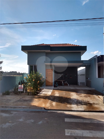 Foto REO1100986