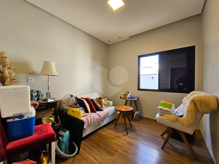 Foto REO1101001