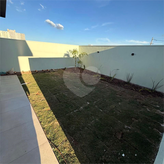 Foto REO1101079