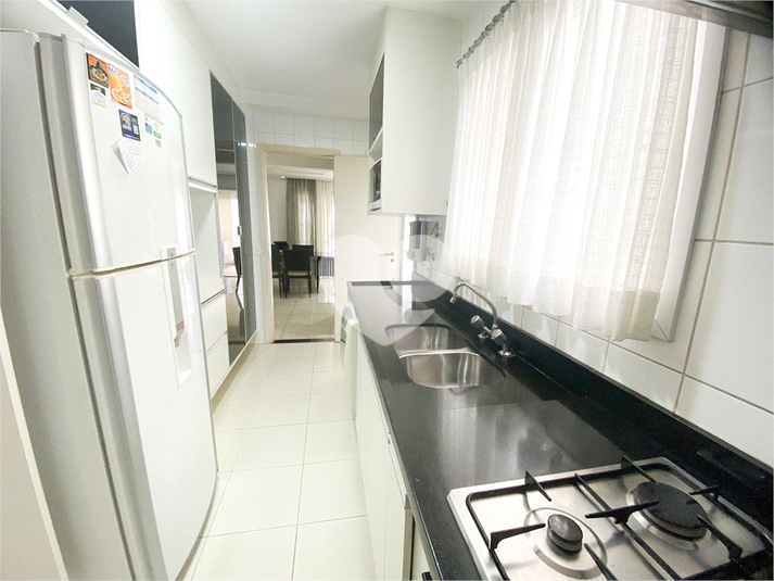Foto REO1101130