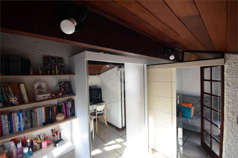 Foto REO1101141