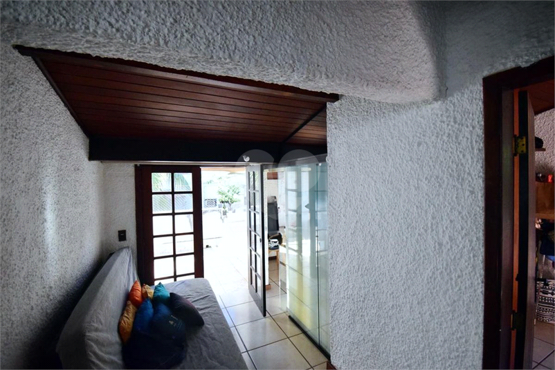 Foto REO1101141