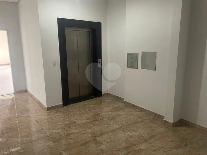 Foto REO1101183