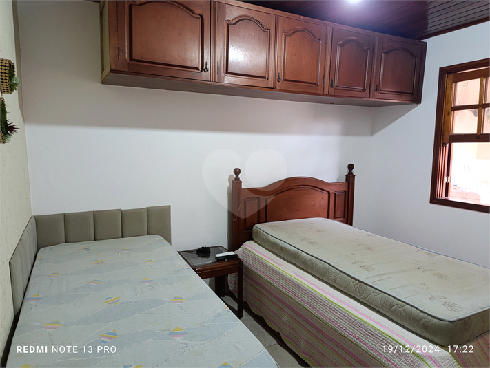 Foto REO1101185