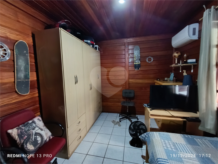 Foto REO1101185