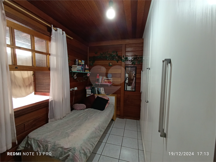 Foto REO1101185