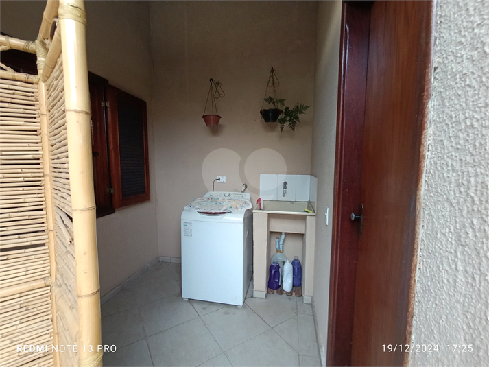 Foto REO1101185