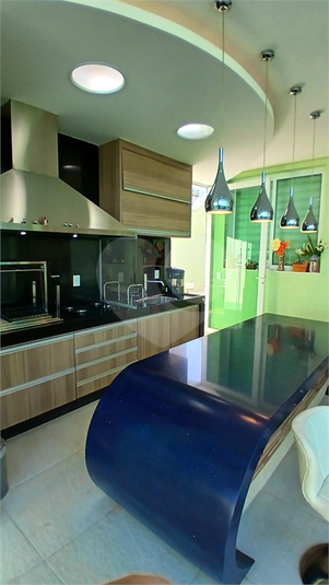 Foto REO1101259