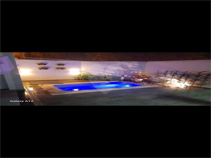 Foto REO1101268