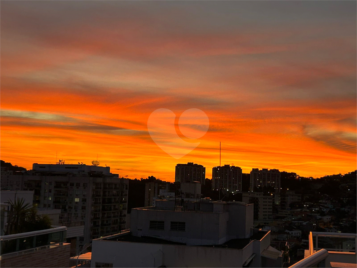 Foto REO1101366