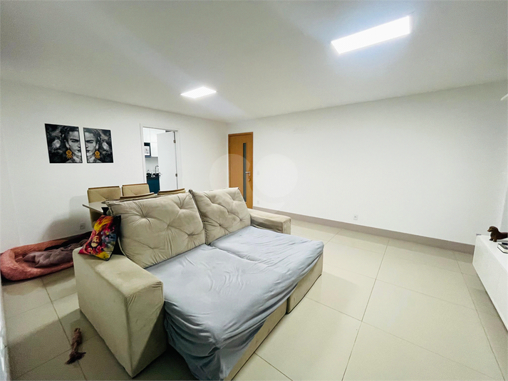 Foto REO1101366