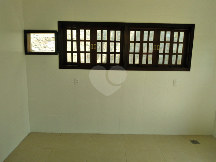 Foto REO1101397