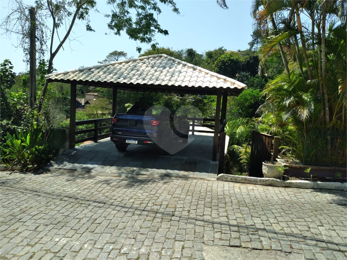 Foto REO1101397