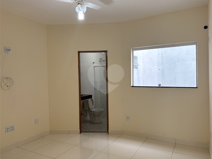 Foto REO1101418
