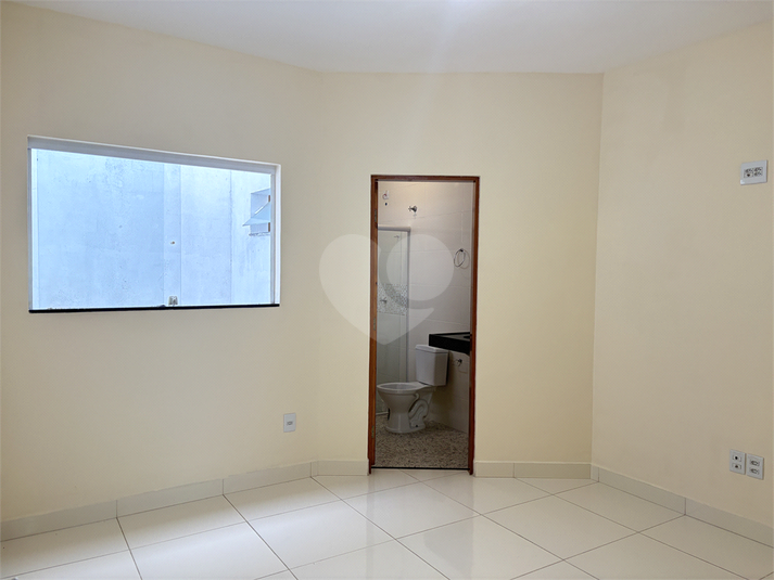 Foto REO1101418
