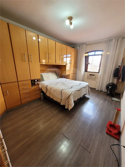 Foto REO1101420