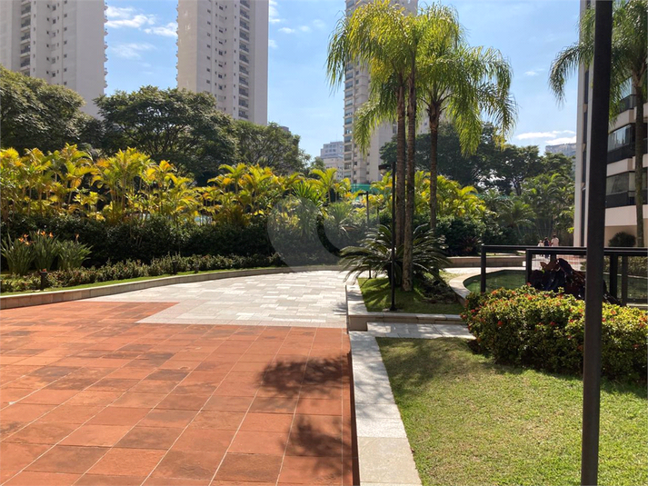 Foto REO1101430