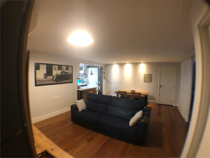 Foto REO1101443