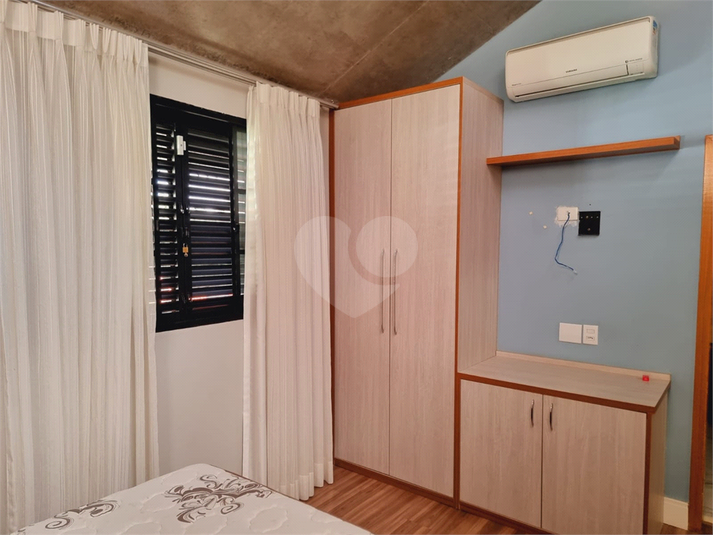 Foto REO1101444