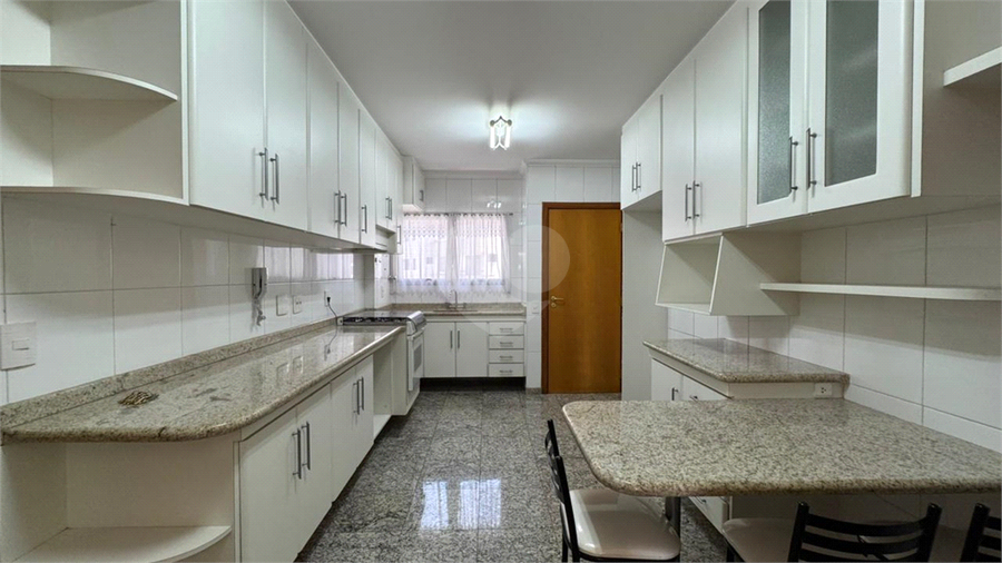 Foto REO1101463