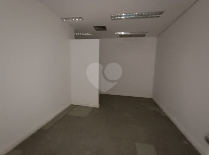 Foto REO1101546