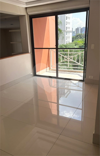 Foto REO1101567
