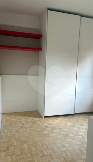 Foto REO1101567