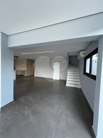 Foto REO1101572