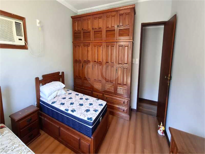Foto REO1101573