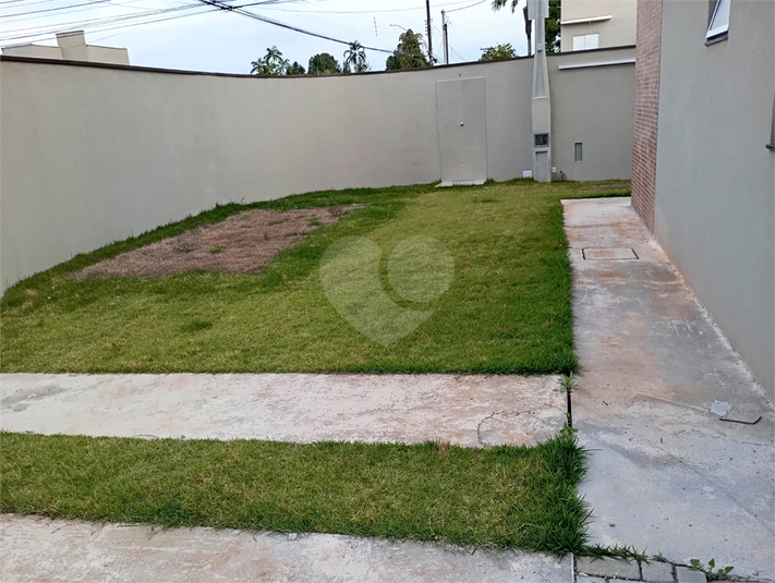 Foto REO1101578