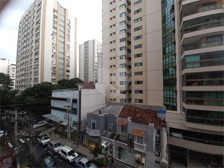 Foto REO1101600