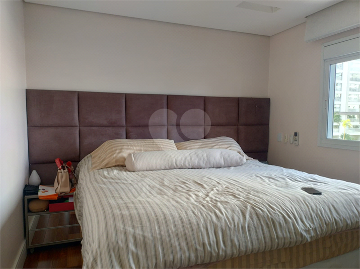 Foto REO1101605