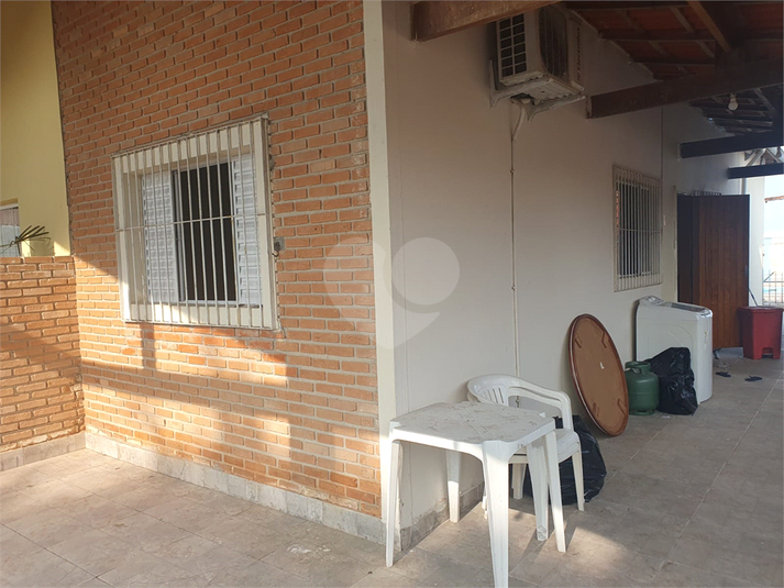 Foto REO1101616