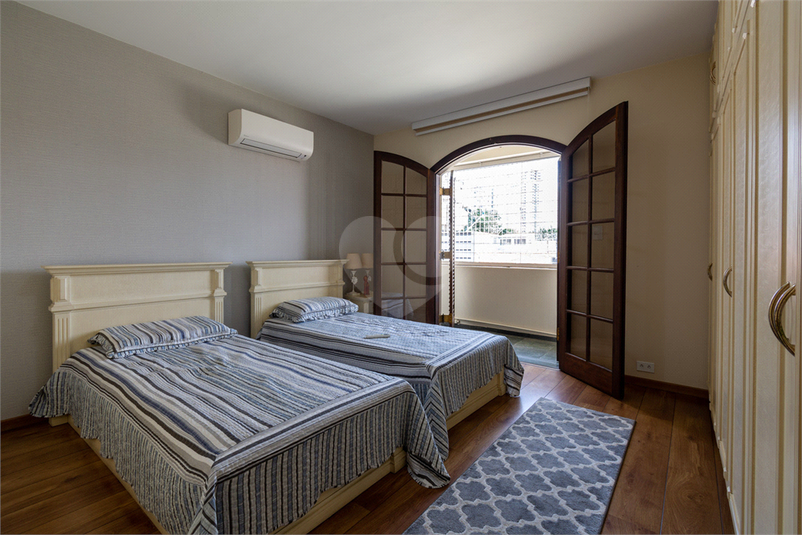 Foto REO1101655