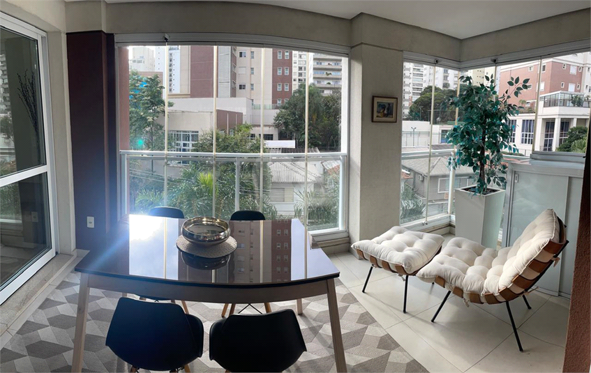 Foto REO1101681