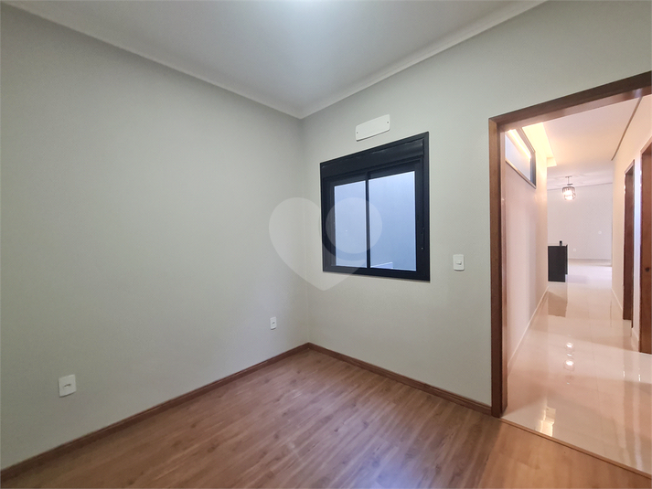 Foto REO1101683