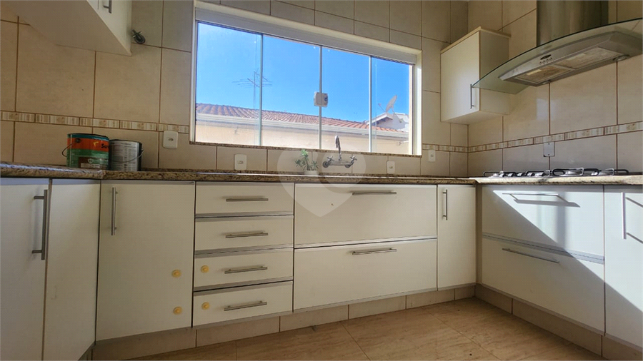 Foto REO1101722