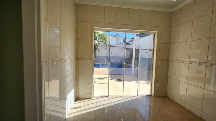 Foto REO1101722
