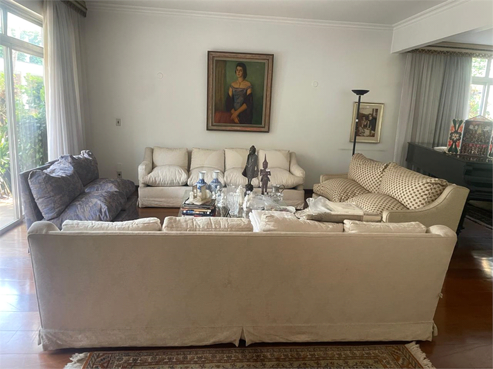Foto REO1101730