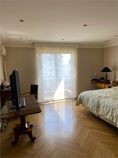 Foto REO1101747