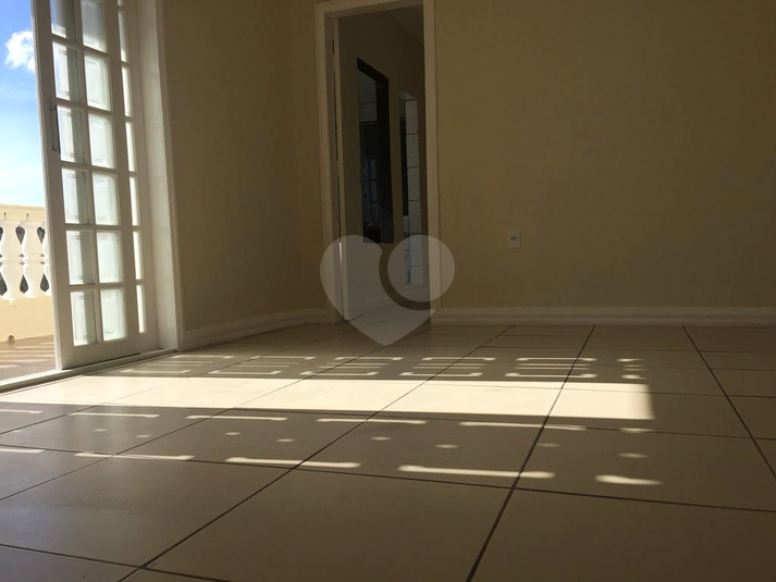 Foto REO1101757