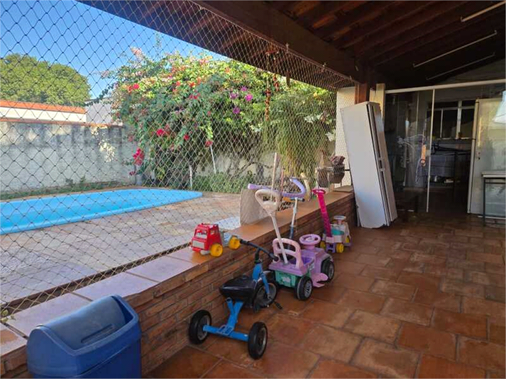 Foto REO1101765