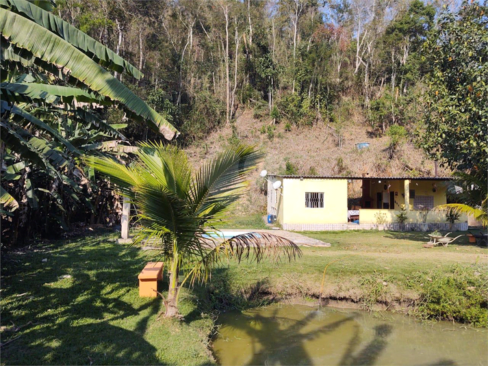 Foto REO1101776