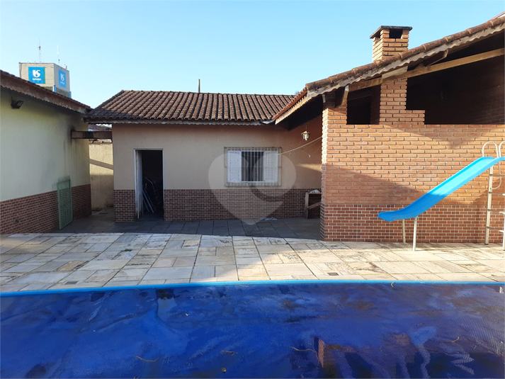 Foto REO1101888