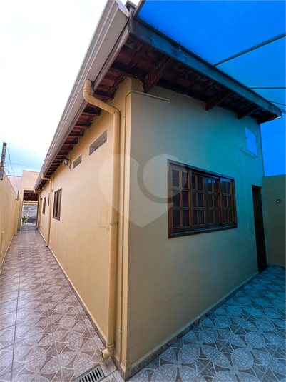 Foto REO1101890