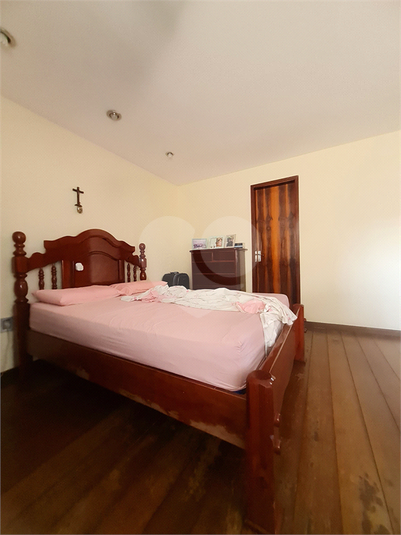 Foto REO1101921