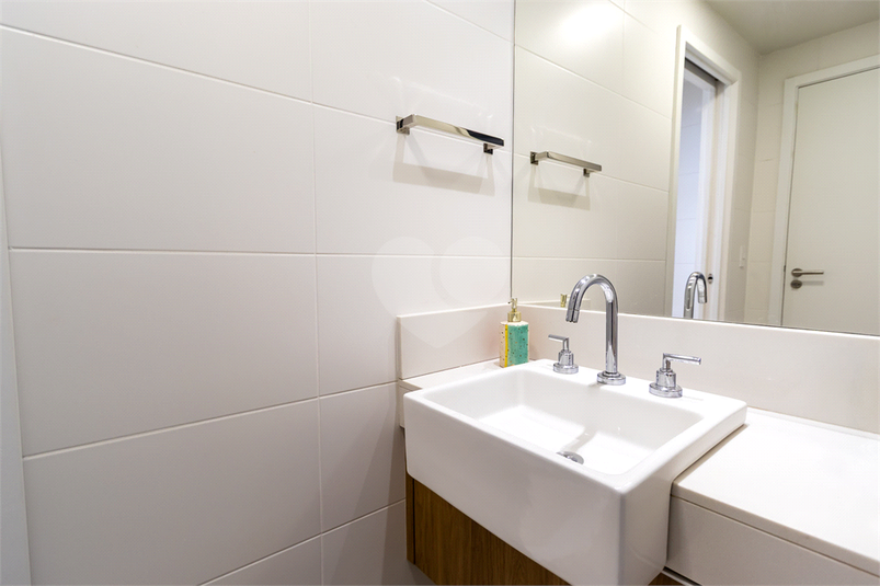 Banheiro suítes candenses