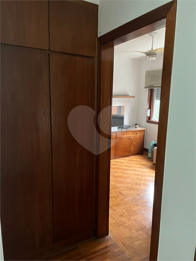 Foto REO1101939